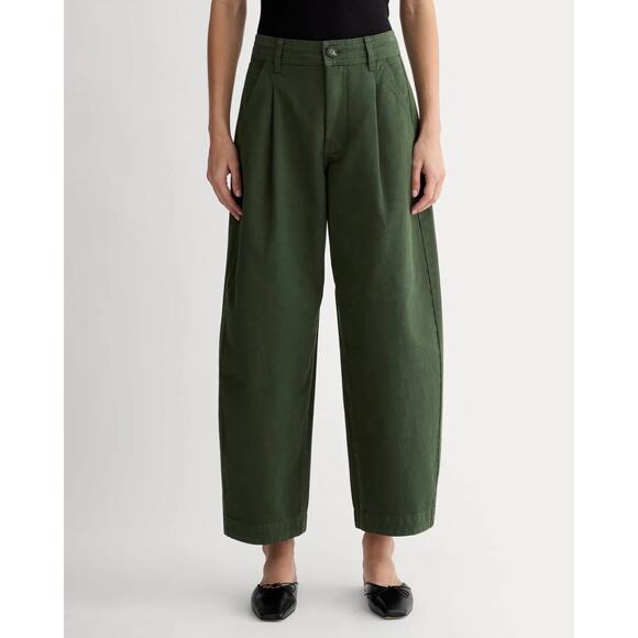 Everlane Pants - NWT Everlane The Everywhere Pant High-Rise Barrel Leg Dark Forest Green Size 00